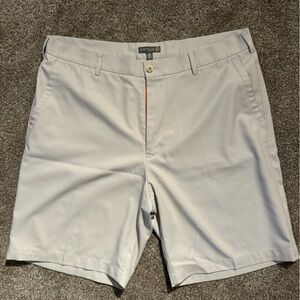 Men’s Peter Millar performance golf shorts W36